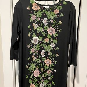 JJill tunic black with floral detail